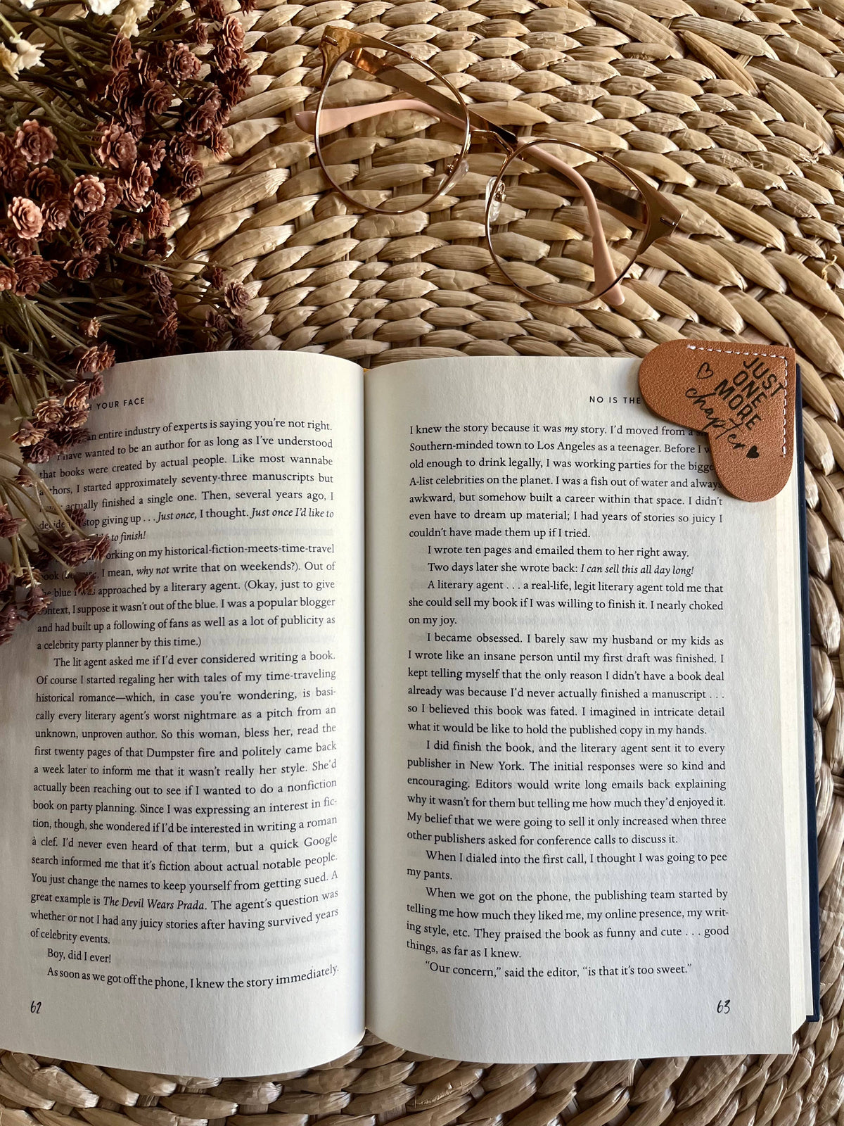 Heartfelt Gifts Just One More Chapter heart-shaped bookmark with decorative design, ideal for book lovers.